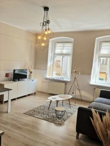 Przestronne 77 m² po remoncie, blisko centrum Legnicy zapraszam mieszkanie Legnica