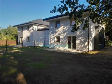 Urokliwa toskańska willa 148 m2 z garażem i dużą działką dom Grodzisk Mazowiecki