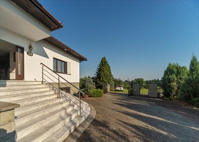 Dom z basenem i kortem - przestronny, amerykański styl dom Bestwina, Wincentego Witosa