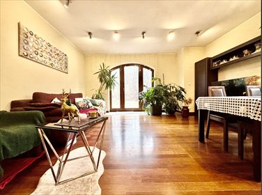 Zapraszam do obejrzenia przestronnego domu 170 m² z ogrodem i kominkiem dom Jadwisin, Królewska