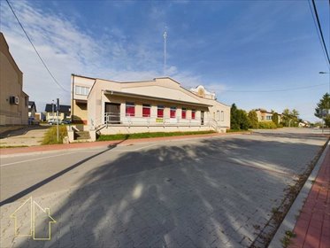 Przestronny lokal 200 m² z dużym potencjałem w Andrzejewie. lokal użytkowy Andrzejewo, Rynek