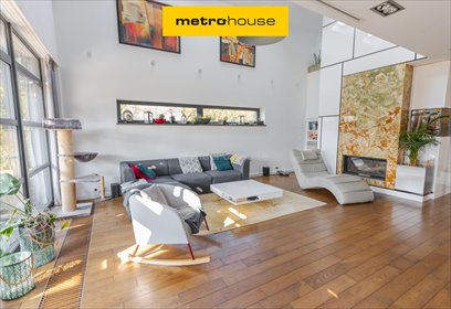 Nowoczesny dom energooszczędny 234 m² z ogrodem i panelami dom Skierdy