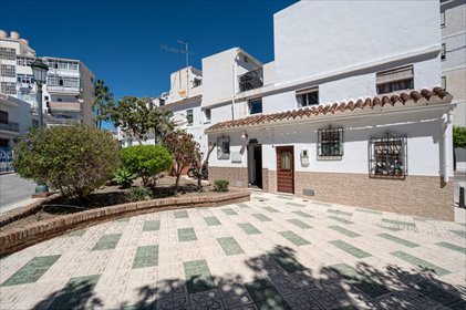 dom na sprzedaż 90m2 dom Nerja