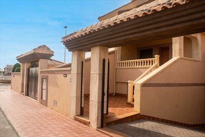Nowoczesny dom 225 m² w Torrevieja, z widokiem na różowe jezioro - polecam! dom Torrevieja, Costa Blanca