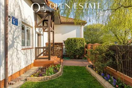 Dom bliźniak z ogrodem i tarasem w Józefosławiu dom Józefosław, Sasanki