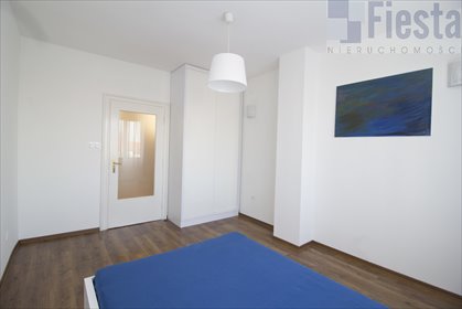 Mieszkanie dwupokojowe na wynajem Katowice, Śródmieście, PCK 69m2 Foto 2