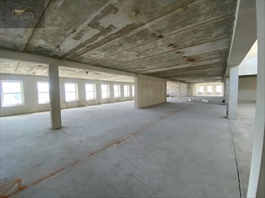 Wynajem 1000 m2 w centrum Świdnicy z widokiem na Zalew lokal użytkowy Świdnica
