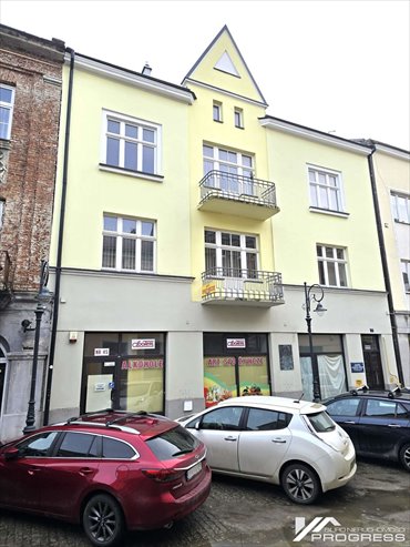 Krosno: Wielorodzinny budynek z usługami i działką dom Krosno