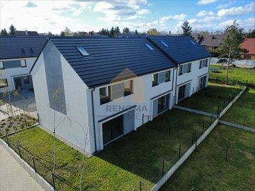 Dom bliźniak z garażem i prywatnym osiedlem dom Trzebnica, Milicka