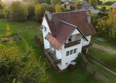 Do sprzedania przestronny dom z dużą działką i potencjałem dom Rozogi, ul. Marii Konopnickiej