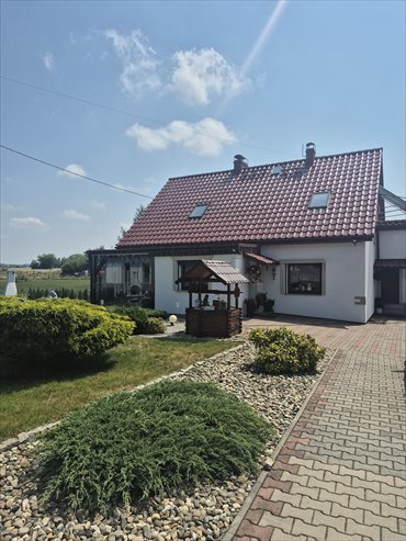 Przestronny dom 150 m² z garażem i ogrodem. dom Sierakowice, Leśna