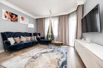 Do sprzedania przestronne 70 m² trzypokojowe mieszkanie w Markach mieszkanie Marki, Duża
