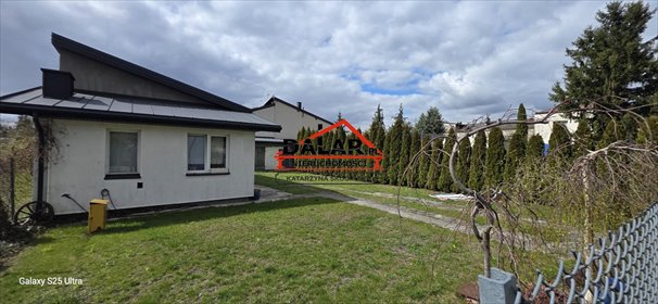 Dom z potencjałem, 70m², ogródek, centrum Góra Kalwaria dom Góra Kalwaria, Centrum miasta, Partyzantów