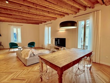 Polecam luksusowe 135 m² mieszkanie z widokiem na katedrę mieszkanie Desenzano del Garda