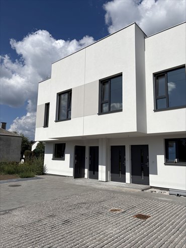 Na sprzedaż nowoczesne 55 m² mieszkanie z ogródkiem i parkingiem mieszkanie Legionowo, Kolejowa