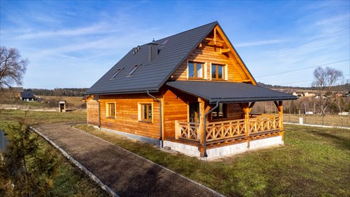 Do sprzedania nowoczesny dom z 2023 r. 182 m² z garażem i pięknymi widokami dom Lutowiska