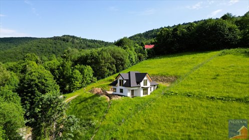 Dom parterowy z poddaszem w Laskowej - 215 m2. dom Laskowa
