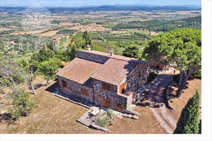 Polecam luksusową posiadłość 220 m² z apartamentami i panoramicznymi widokami dom Val di Cornia