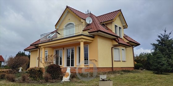 Przestronny dom z garażem, kominkiem i wysokiej jakości wykończeniem dom Gorzów Wielkopolski, Siedlice