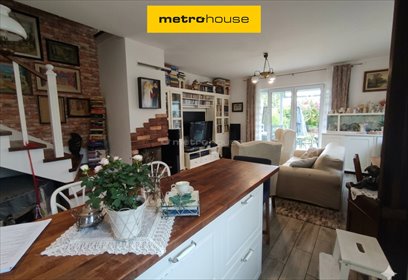 Dom bliźniak z ogrodem, kominkiem i tarasem dom Milanówek