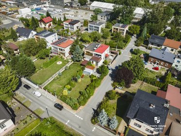 Przestronny bliźniak z 3 niezależnymi mieszkaniami. dom Kraków, Bieżanów, Bieżanów, Bieżanowska