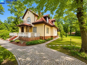 Przedwojenna willa w Milanówku (180 m², 3600 m² działki) dom Milanówek