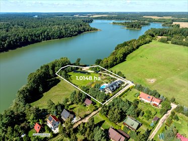 Nowoczesny dom z widokiem na jezioro i basenem dom Jadamowo