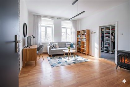 Przestronne 85m² do remontu z potencjałem i dużą piwnicą mieszkanie Wrocław, Jana Rubczaka