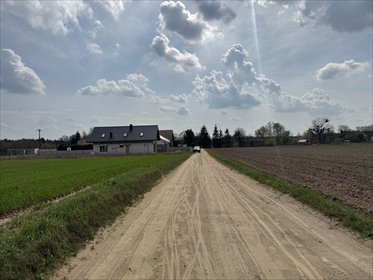 Na sprzedaż działka 1012 m² z warunkami zabudowy w Uzarzewie-Huby działka Uzarzewo-Huby