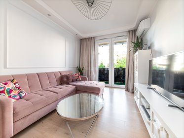 Nowoczesny 3-pokojowy apartament z balkonem i klimatyzacją mieszkanie Warszawa, Ursynów Wyczółki, Polki