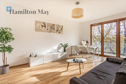 Na wynajem przestronne 87 m² 3-pokojowe z balkonem i garażem mieszkanie Warszawa, Mokotów, Obrzeżna