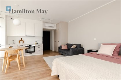 Nowoczesne 39,6 m² w Unique Tower z balkonem i pełnym wyposażeniem mieszkanie Warszawa, Wola, Grzybowska