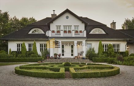 Na sprzedaż luksusowy dom 580 m² w Oborach z kominkiem i tarasem dom Parcela-Obory