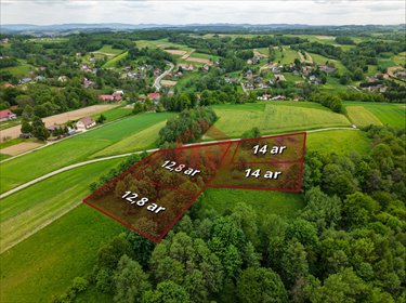 Działki na wzgórzu w Nawsie – spokój, natura, widoki działka Nawsie