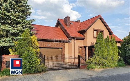 Przestronny dom z ogrodem, 5 pokoi, garaż, blisko miasta dom Lubin, Osiek, Osiek