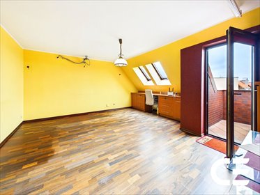 Polecam przestronne 3-pokojowe mieszkanie 64,2 m² z dużą piwnicą mieszkanie Oława, Wiejska 46