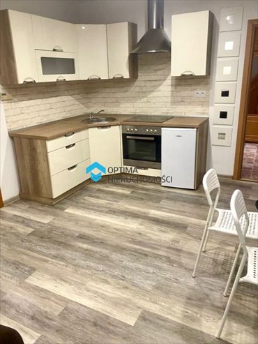 Dwupokojowe odświeżone mieszkanie w kamienicy (35 m²) z piwnicą mieszkanie Jelenia Góra