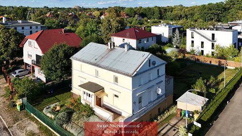 Dwupoziomowy dom z dużym potencjałem i zielonym otoczeniem dom Wrocław, Rakowiec, Rakowiec