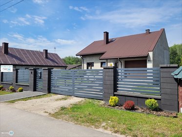 Dom z potencjałem, 115 m², garaż i taras dom Daleszyce, Cisów