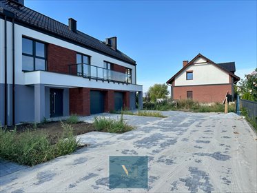 Na sprzedaż przestronny bliźniak 169 m² z ogrodem w Księginicach dom Księginice, Czereśniowa