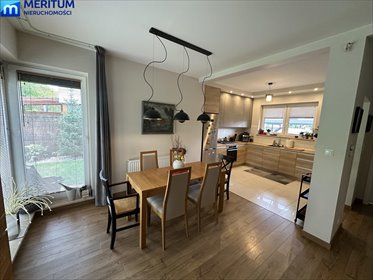 Segment skrajny z dużym ogrodem, tarasem i poddaszem 42 m2 dom Grodzisk Mazowiecki