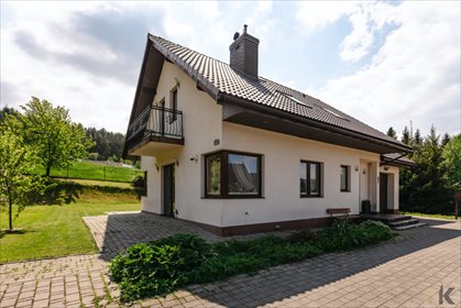 Do sprzedania dom 138 m² z nowoczesnym komfortem i przestrzenią dom Łabowa