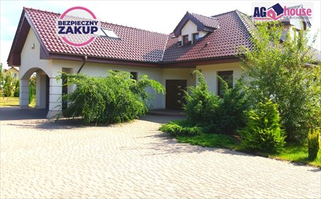 Przestronny dom 336 m² w Redzie z dużą działką i tarasami dom Reda, Konwaliowa