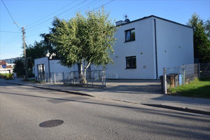 Wyjątkowa nieruchomość usługowa z 9 pomieszczeniami. lokal użytkowy Wejherowo