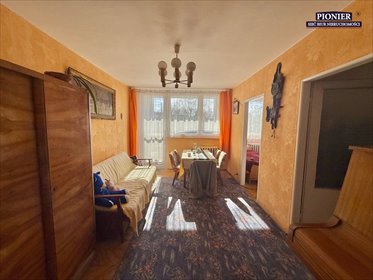 Gliwice, 4 pokoje z potencjałem aranżacyjnym i loggią mieszkanie Gliwice, Wojska Polskiego