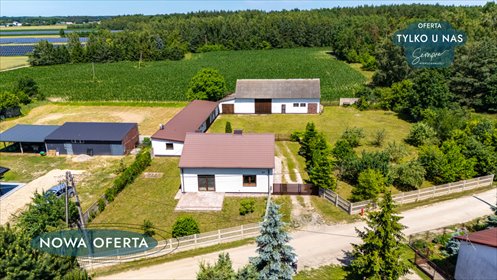 Nowoczesny dom po remoncie z dużą działką i budynkami gospodarczymi dom Zelów, Leśna