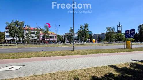 lokal użytkowy na wynajem 104m2 lokal użytkowy Stalowa Wola, al. Aleje Jana Pawła II