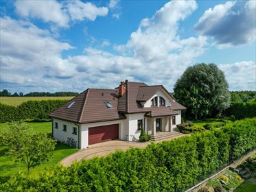 Do sprzedania przestronny dom 248 m² z dużym ogrodem w Bierkowie dom Bierkowo, Bukowa