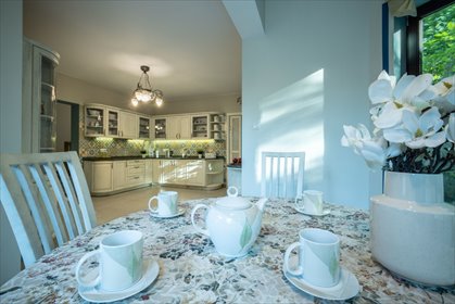 Wyjątkowy dom 184 m2 z garażem i nowoczesnym wykończeniem dom Orzechów