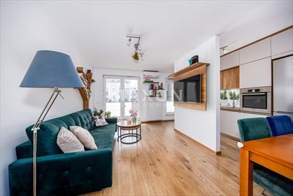 Sprzedam przestronne 70 m² mieszkanie z balkonem w Warszawie mieszkanie Warszawa, Praga-Południe, ul. Augustyna Kordeckiego
